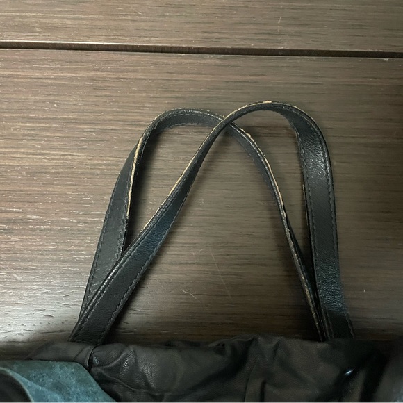 100% authentic Prada, antique bow bag, NAPA black leather ‼️PRICE DROP - Picture 5 of 5